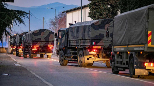 Nhân viên lò hỏa táng tại tâm dịch Covid-19 của Italy: Làm việc đến kiệt sức với rất ít dụng cụ bảo hộ, đối mặt nguy cơ cao lây nhiễm virus - Ảnh 2. Nhân viên lò hỏa táng tại tâm dịch Covid-19 của Italy: Làm việc đến kiệt sức với rất ít dụng cụ bảo hộ, đối mặt nguy cơ cao lây nhiễm virus - Ảnh 2.