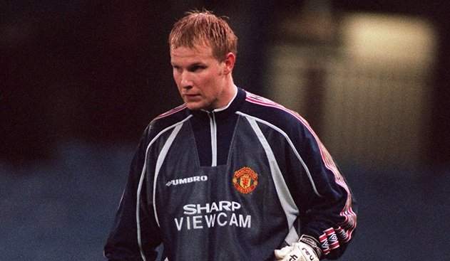 Remembering every goalkeeper Man United signed between Peter Schmeichel and Edwin van der Sar - Bóng Đá