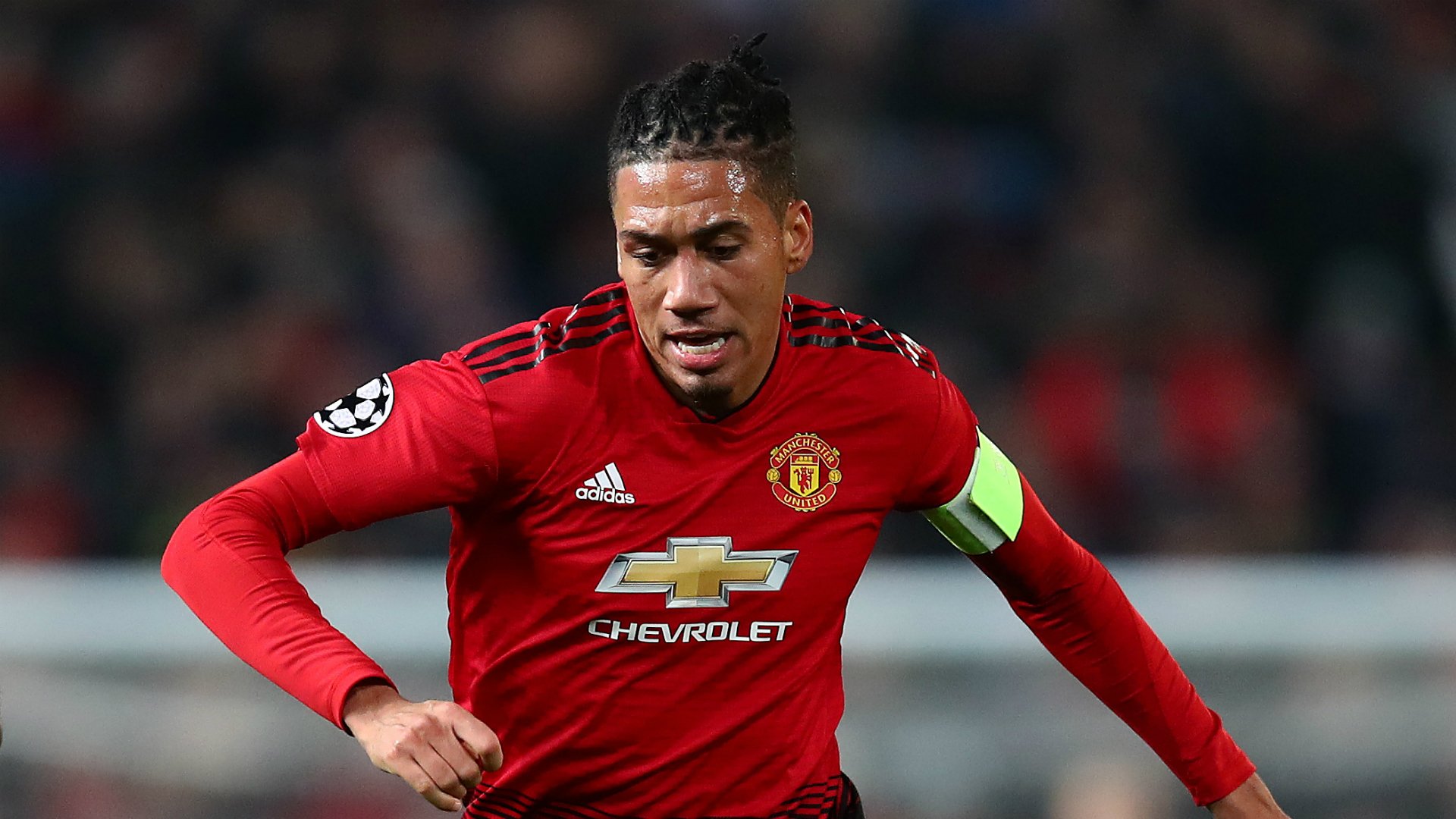 smalling accept pay cut to join roma - Bóng Đá