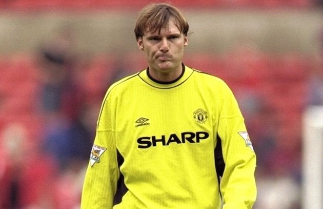 Remembering every goalkeeper Man United signed between Peter Schmeichel and Edwin van der Sar - Bóng Đá