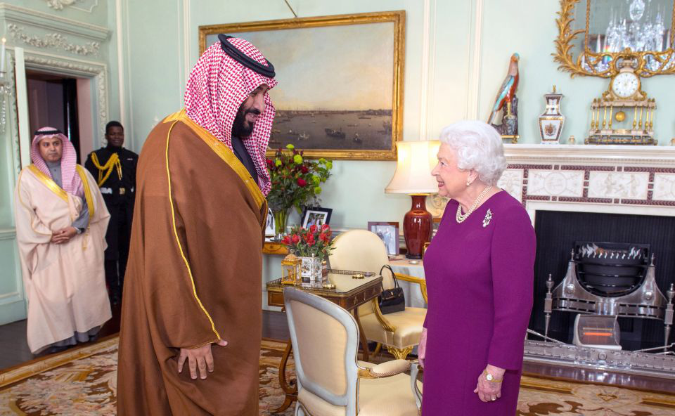 Hai ông chủ giàu nhất thế giới bóng đá: Tài sản của Thái tử Saudi Arabia khủng cỡ nào so với Phó Thủ tướng UAE? - Ảnh 2. Hai ông chủ giàu nhất thế giới bóng đá: Tài sản của Thái tử Saudi Arabia khủng cỡ nào so với Phó Thủ tướng UAE? - Ảnh 2.
