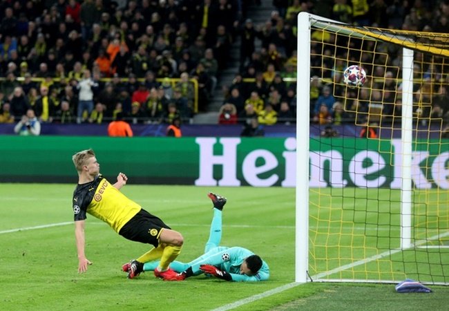 Đội hình 'thế hệ 2000' cực khủng: Sancho, Haaland và 'Pirlo đệ nhị' - Bóng Đá