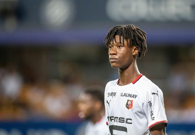 Đội hình 'thế hệ 2000' cực khủng: Sancho, Haaland và 'Pirlo đệ nhị' - Bóng Đá