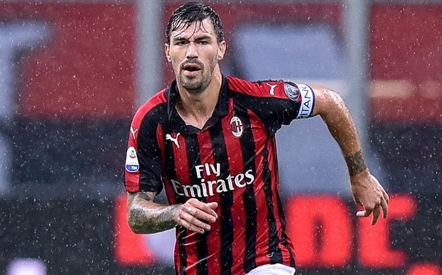 4 thủ quân của AC Milan thời