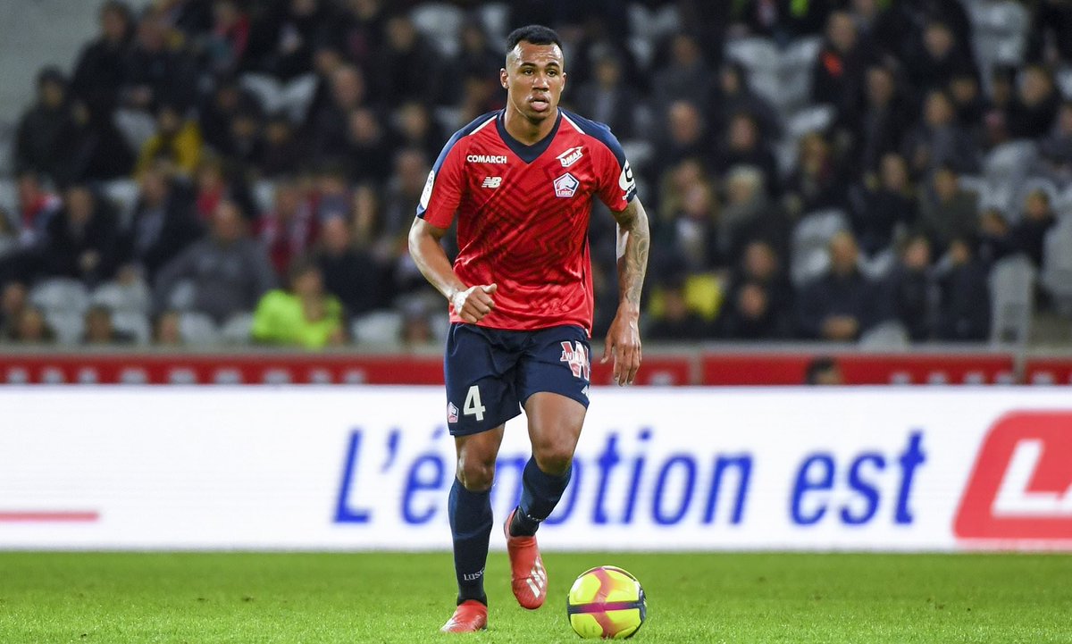 Everton reaches agreement with Gabriel Magalhaes - Bóng Đá