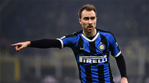 Eriksen bị cảnh sát 'sờ gáy', không dám ở nhờ nhà Young và Lukaku trong dịch Covid-19