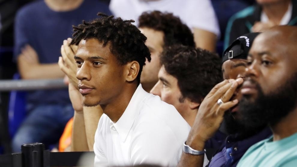 No return date set for Todibo - Bóng Đá
