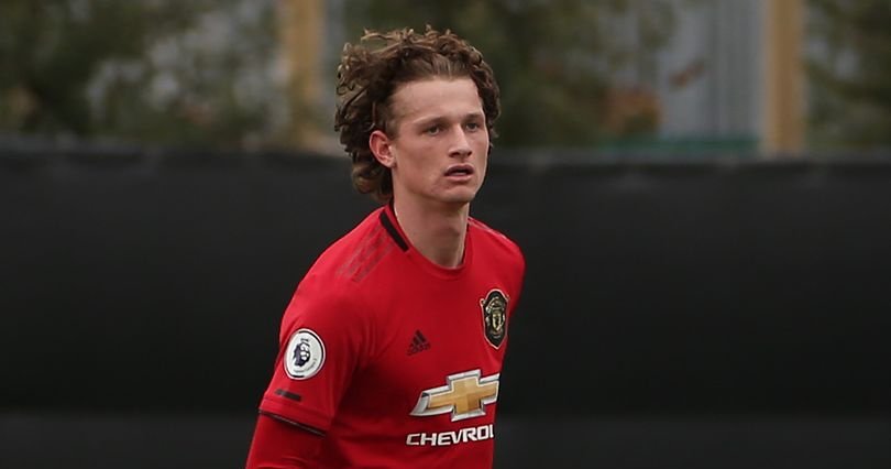 Manchester United confirm player has signed new contract - Bóng Đá