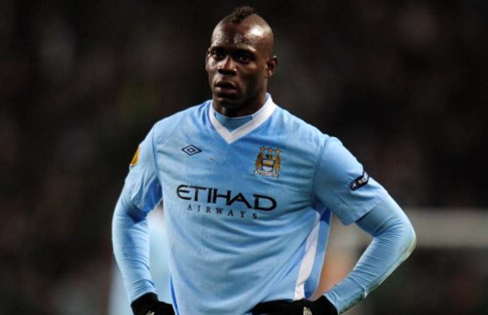 Balotelli từng bị phạt gần 5 tỷ/mùa ở Man City vì tội vô kỷ luật - Bóng Đá
