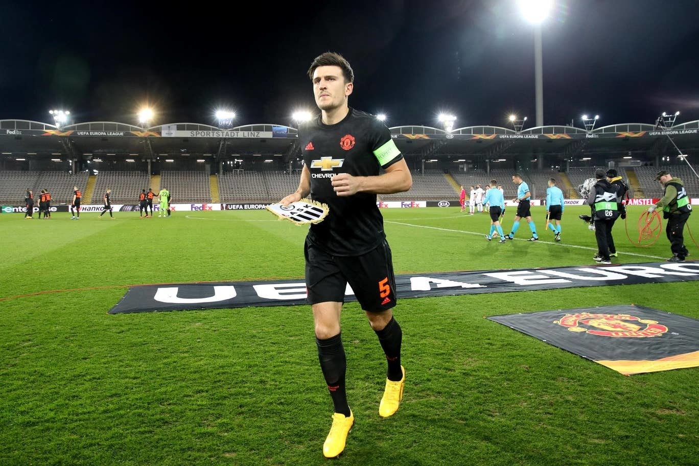 10 hình ảnh chứng minh Harry Maguire là