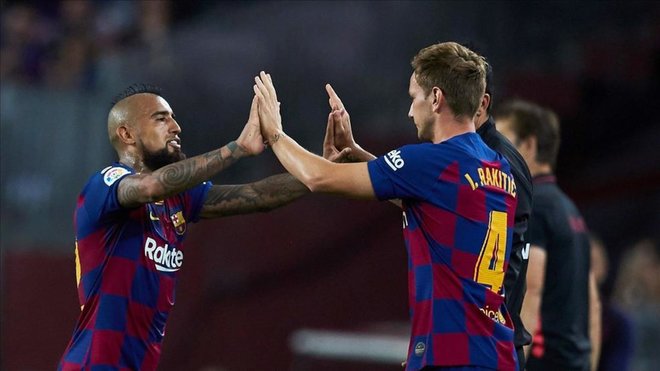 The key names in Barcelona's Pjanic pursuit - Bóng Đá