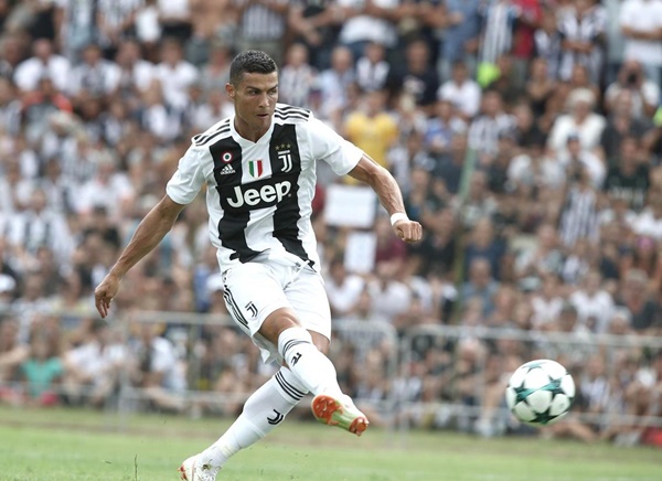 Ronaldo phá kỷ lục của Rui Costa - Bóng Đá