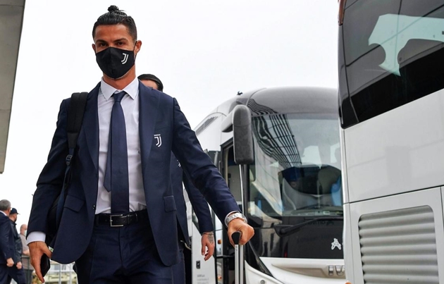 Ảnh Juventus hành quân đến Roma - Bóng Đá