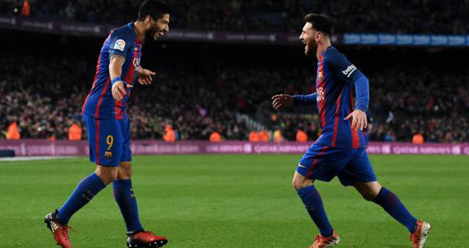 Bong da, Tin tuc bong da, Ronaldo giành Quả bóng vàng 2016, Messi trút giận, Messi vs Ronaldo, Messi, Ronaldo, Cristiano Ronaldo, CR7, Barcelona vs Espanyol, siêu phẩm