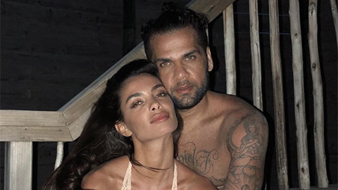 Dani Alves ủng hộ việc 'chưa đến chợ đã hết tiền'