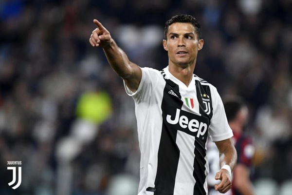 Ronaldo phá kỷ lục của Rui Costa - Bóng Đá