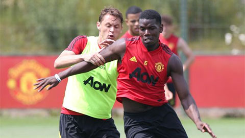 HLV Solskjaer cảnh báo Pogba