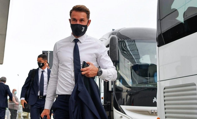 Ảnh Juventus hành quân đến Roma - Bóng Đá