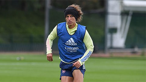 Nguyên nhân sâu xa Arsenal phải cắn răng gia hạn với David Luiz