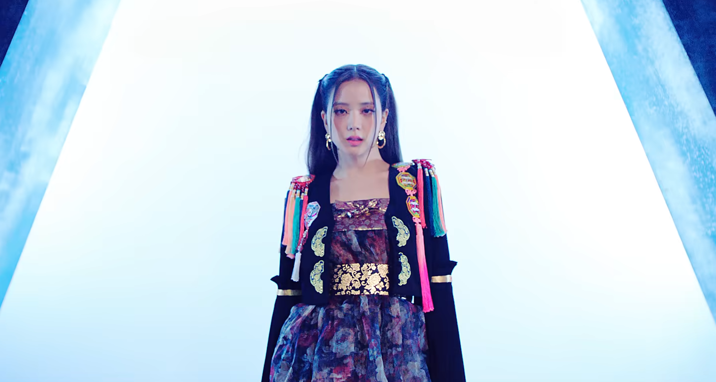 Chính Jennie, Jisoo đã hiến kế cho chuyên gia makeup khi thực hiện MV How You Like That, tạo trend gây bão khắp châu Á - Ảnh 5. Chính Jennie, Jisoo đã hiến kế cho chuyên gia makeup khi thực hiện MV How You Like That, tạo trend gây bão khắp châu Á - Ảnh 5.