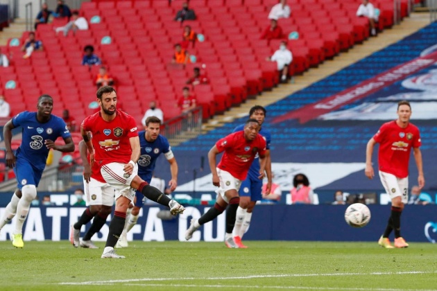 De Gea mất tập trung, Maguire phản lưới nhà; M.U thảm bại trước Chelsea - Bóng Đá