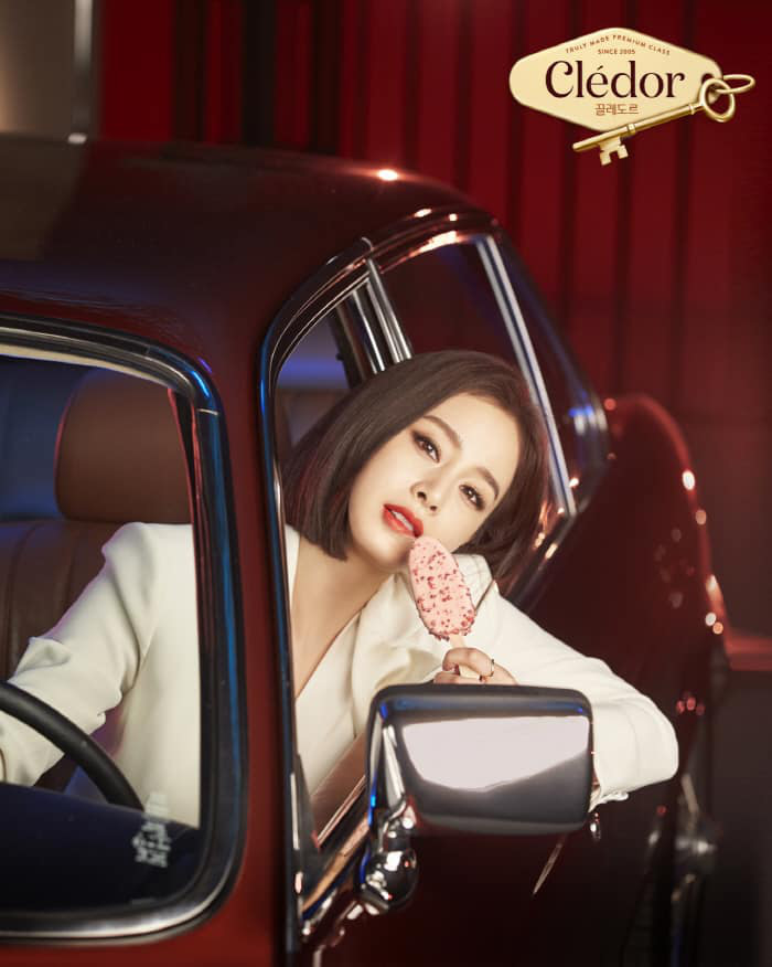 Ở tuổi 40, Kim Tae Hee tái hiện kiểu tóc ngắn từng gây sốt 5 năm trước, nhan sắc nữ tổng tài khiến fan rụng rời - Ảnh 3. Ở tuổi 40, Kim Tae Hee tái hiện kiểu tóc ngắn từng gây sốt 5 năm trước, nhan sắc nữ tổng tài khiến fan rụng rời - Ảnh 3.