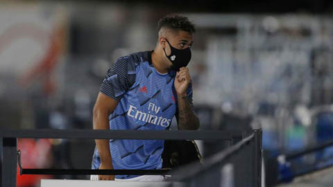 Real tá hỏa vì Mariano Diaz dương tính với Covid-19