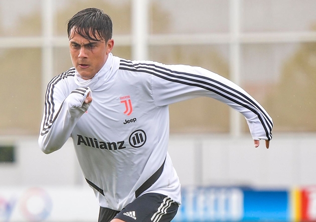 Hãy nhìn xem! Dybala đang
