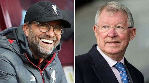 Klopp dựng Sir Alex dậy giữa đêm báo tin Liverpool vô địch