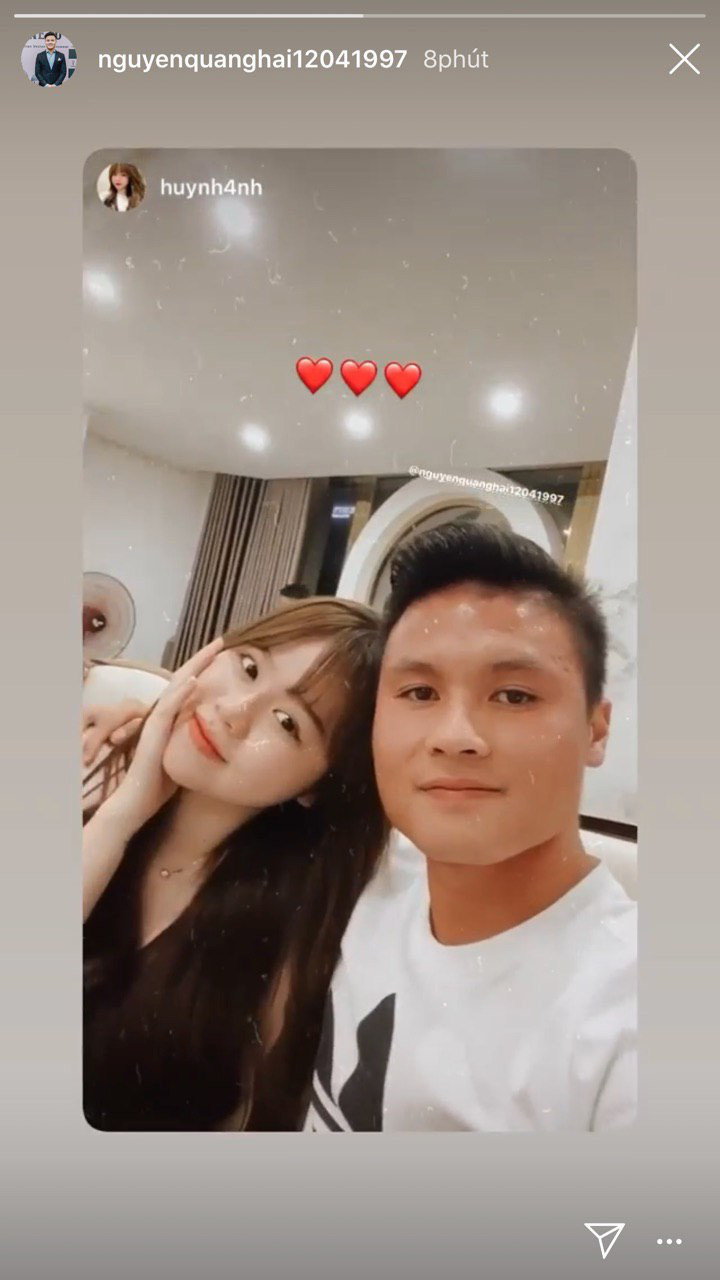 Huỳnh Anh được đồng nghiệp của Quang Hải gọi là quý bà vì cách vấn tóc, chọn trang phục - Ảnh 3. Huỳnh Anh được đồng nghiệp của Quang Hải gọi là quý bà vì cách vấn tóc, chọn trang phục - Ảnh 3.