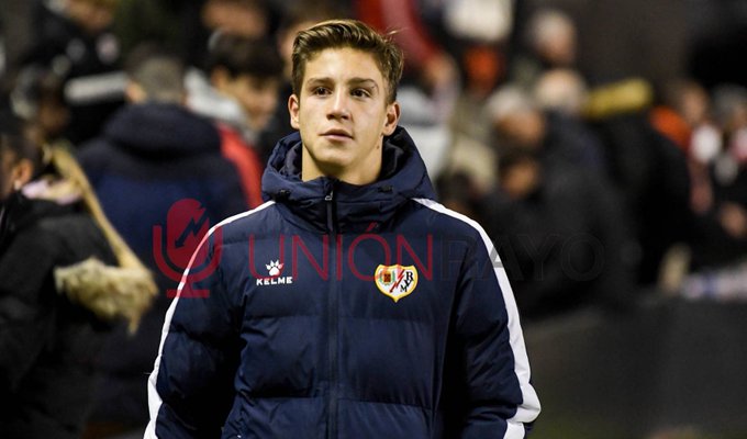 Barcelona beat Real Madrid to Fabian Luzzi - report - Bóng Đá