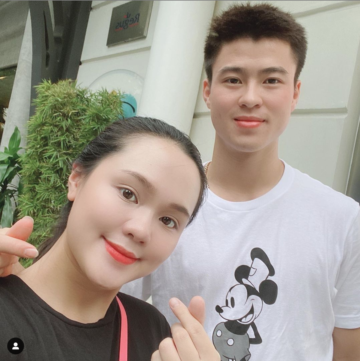 Lâu lắm Duy Mạnh mới đăng ảnh chụp cùng Quỳnh Anh: Tình yêu không cần nói chỉ cần thả tim thôi - Ảnh 1. Lâu lắm Duy Mạnh mới đăng ảnh chụp cùng Quỳnh Anh: Tình yêu không cần nói chỉ cần thả tim thôi - Ảnh 1.