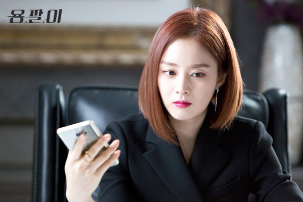 Ở tuổi 40, Kim Tae Hee tái hiện kiểu tóc ngắn từng gây sốt 5 năm trước, nhan sắc nữ tổng tài khiến fan rụng rời - Ảnh 8. Ở tuổi 40, Kim Tae Hee tái hiện kiểu tóc ngắn từng gây sốt 5 năm trước, nhan sắc nữ tổng tài khiến fan rụng rời - Ảnh 8.